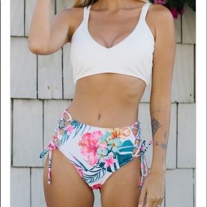 Swimsuit-Bikini